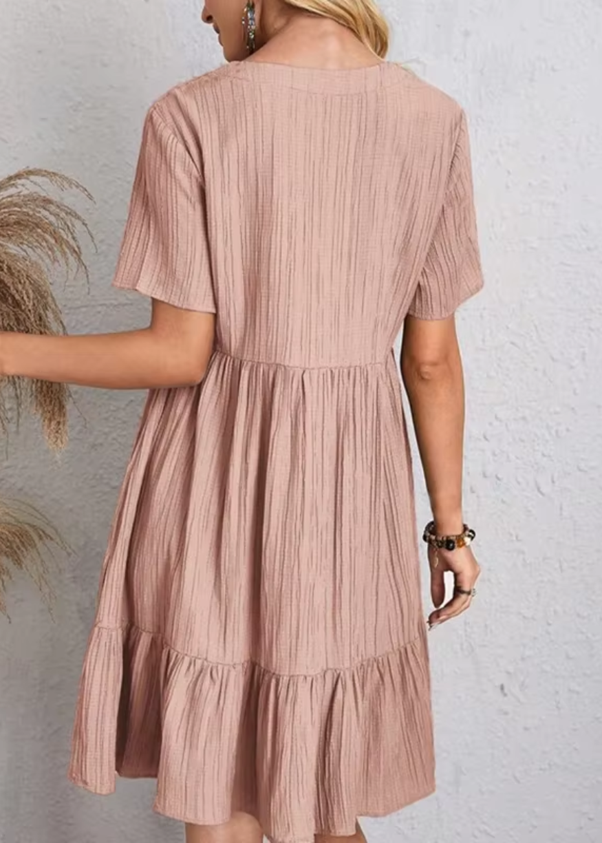 Rina – Comfortabele zomerjurk met flatterende pasvorm