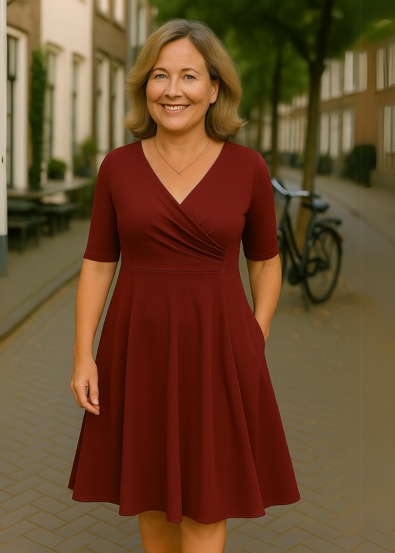 Victoria – Elegante wikkeljurk voor elke dag